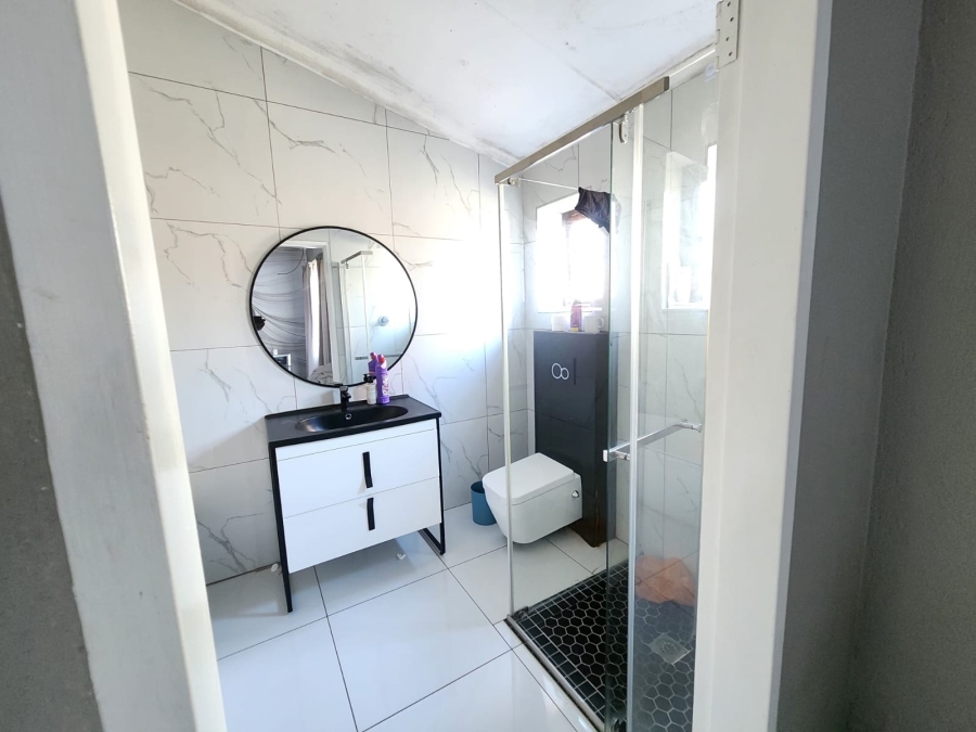 4 Bedroom Property for Sale in Waterval East North West